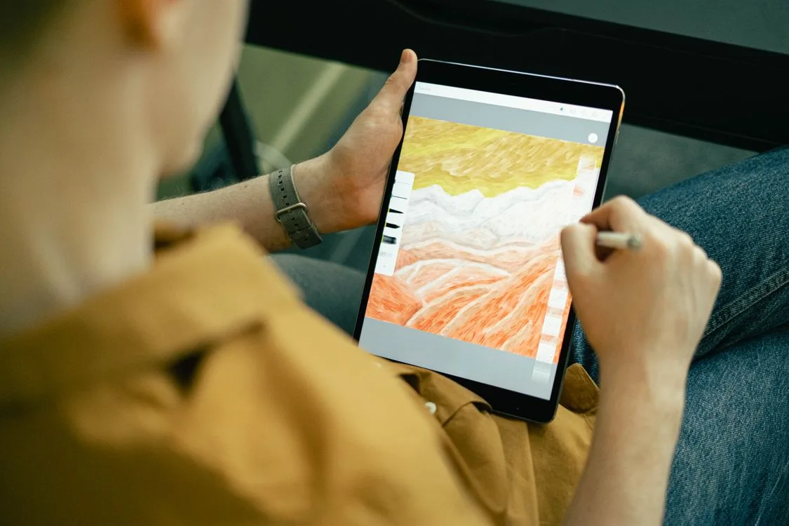Best Apps to Read Manga in 2026: Free and Paid Options Compared